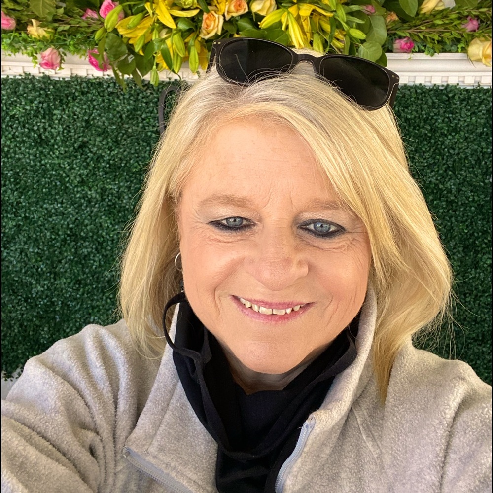 Meet your Posher, Cindy